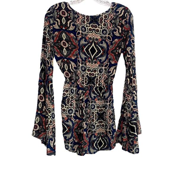 Abercrombie & Fitch Romper Shorts Long Bell Sleeves Abstract Print XS Black Blue - Picture 6 of 16